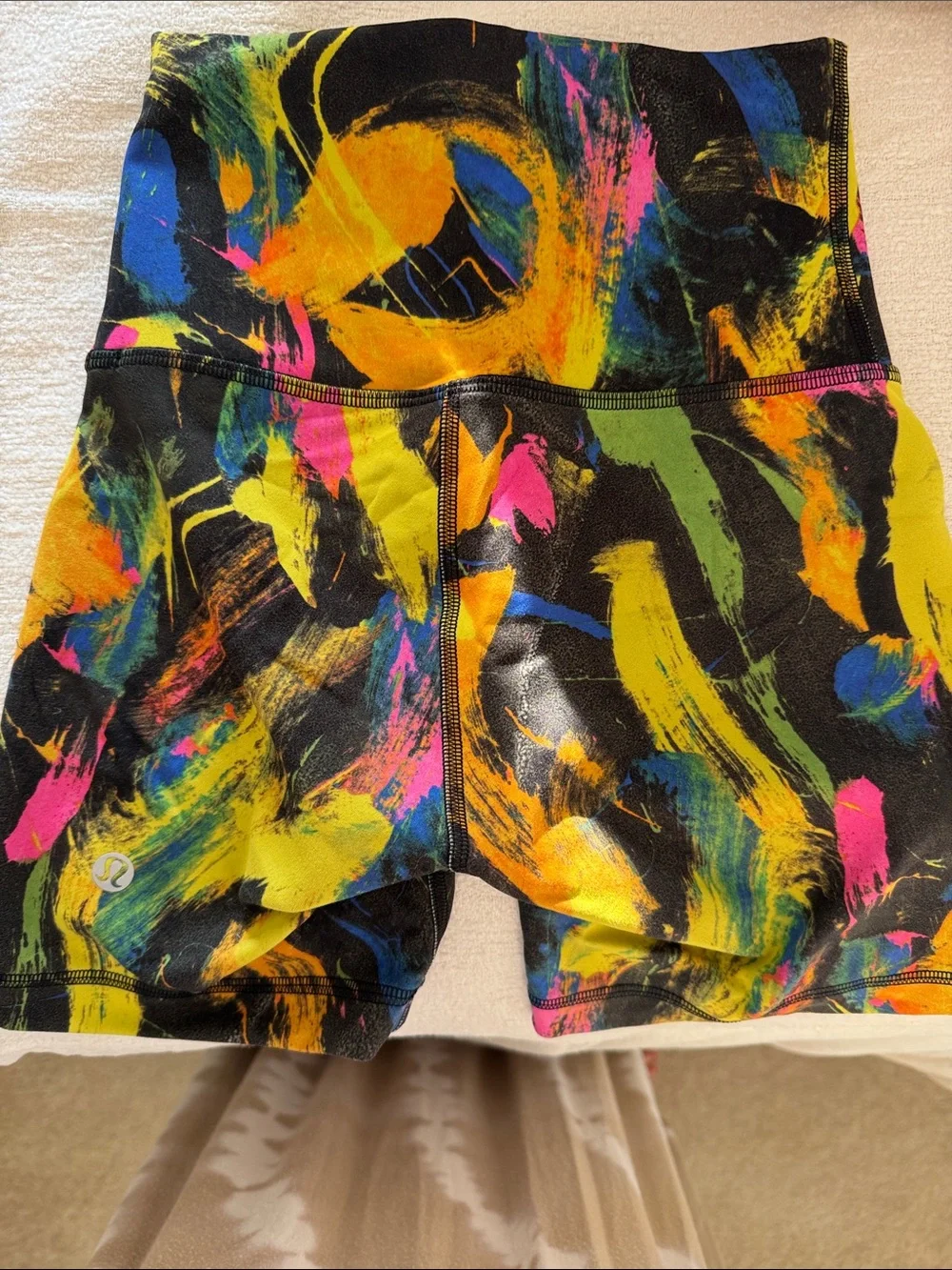 Lululemon High-Rise Women’s Active Shorts in Multicolor Brushstroke Print